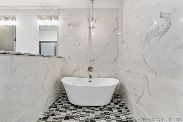 205 Lindsey Avenue, Adair, OK 74330