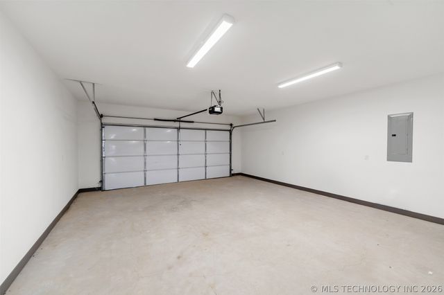 205 Lindsey Avenue, Adair, OK 74330