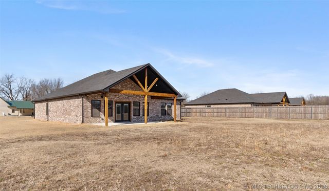 205 Lindsey Avenue, Adair, OK 74330