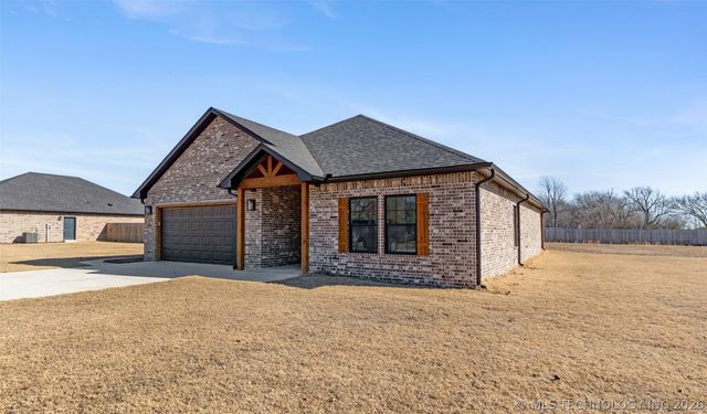 205 Lindsey Avenue, Adair, OK 74330