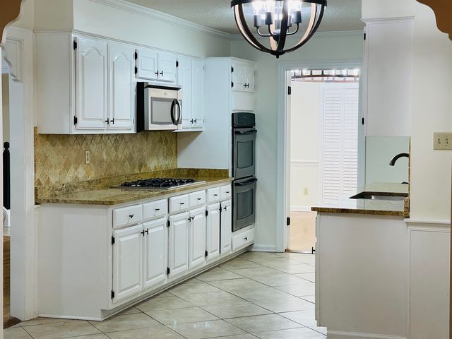 1947 MT BADON LN, Memphis, TN 38016