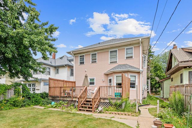 1870 Laurel Avenue, Saint Paul, MN 55104