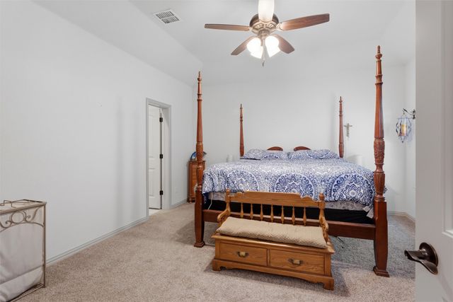 322 S Bowie Drive, Weatherford, TX 76086