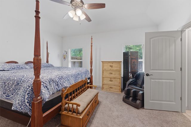 322 S Bowie Drive, Weatherford, TX 76086