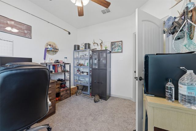 322 S Bowie Drive, Weatherford, TX 76086