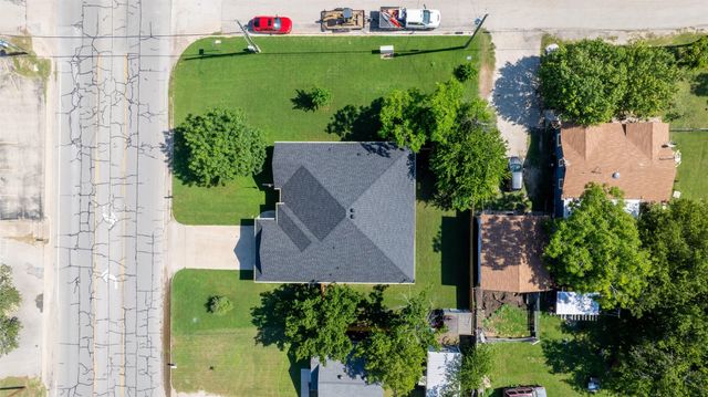 322 S Bowie Drive, Weatherford, TX 76086