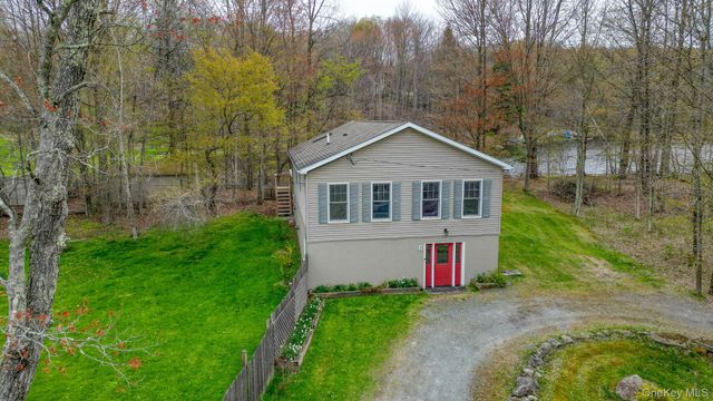 3 Indian Lake Road, Ferndale, NY 12734