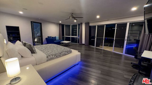 6425 Weidlake Drive, Los Angeles, CA 90068