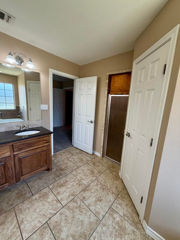 Image 13 of property listing at 4317 Goodnight Trail, San Angelo, TX 76903