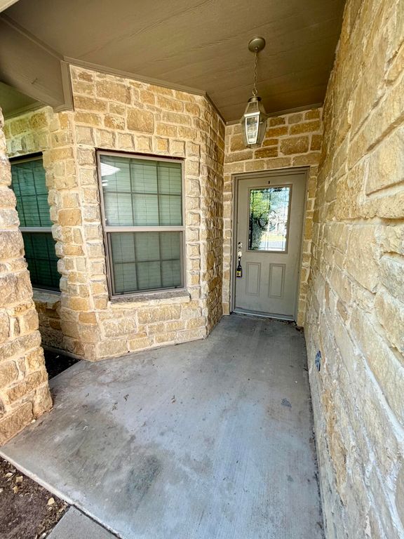Image 2 of property listing at 4317 Goodnight Trail, San Angelo, TX 76903