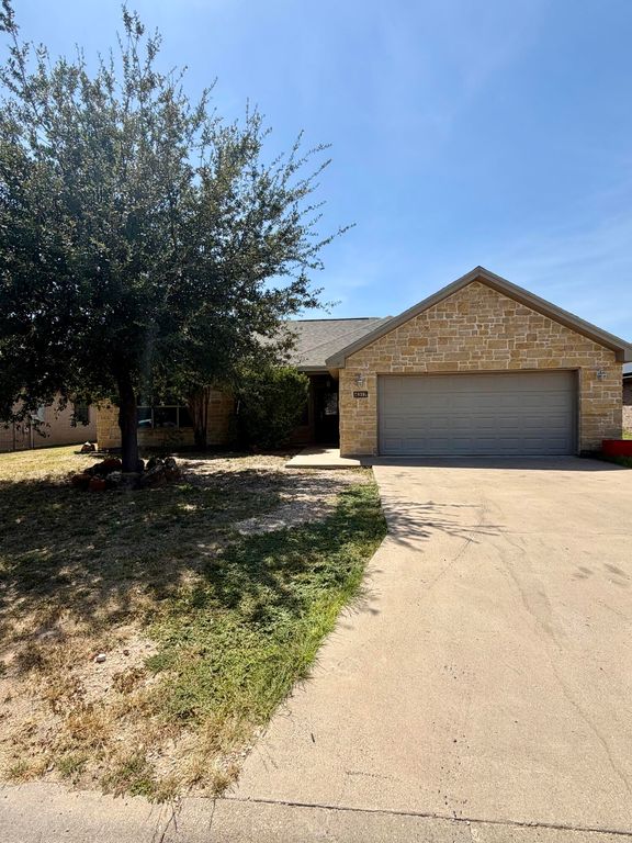 Image 3 of property listing at 4317 Goodnight Trail, San Angelo, TX 76903