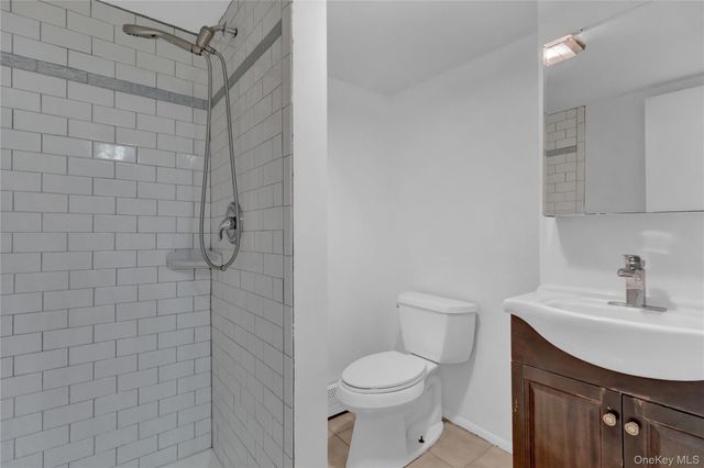 415 Pond Path, East Setauket, NY 11733