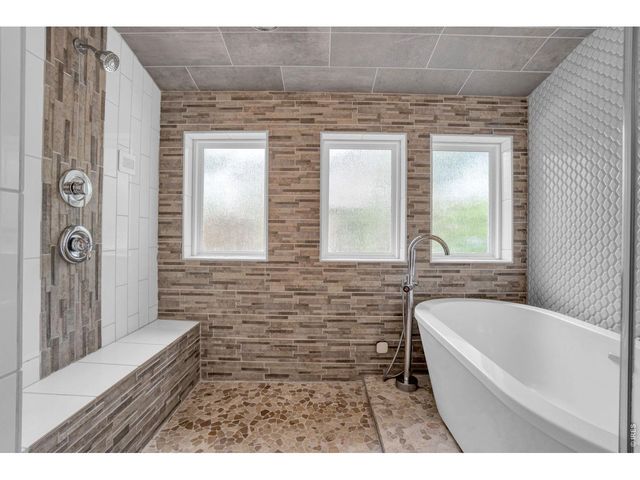 5148 Clearwater Dr, Loveland, CO 80538