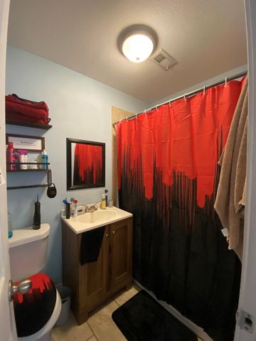 2801 6th Avenue N, Texas City, TX 77590