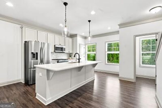 421 Stovall Place, Woodstock, GA 30188