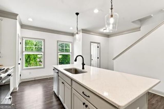 421 Stovall Place, Woodstock, GA 30188