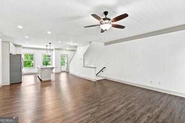 421 Stovall Place, Woodstock, GA 30188