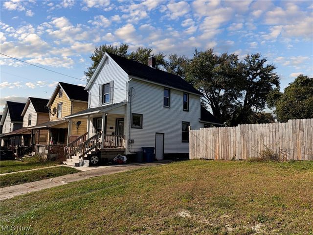 238 E Main Street, Girard, OH 44420