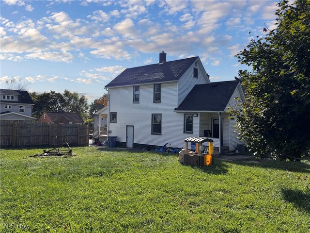 238 E Main Street, Girard, OH 44420