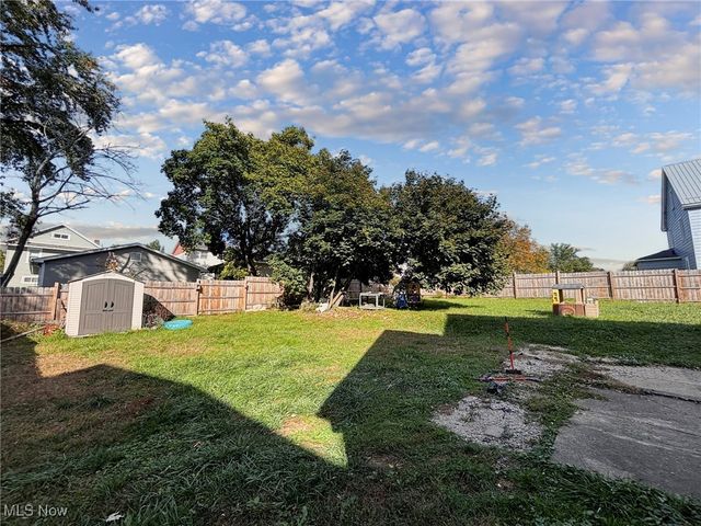 238 E Main Street, Girard, OH 44420