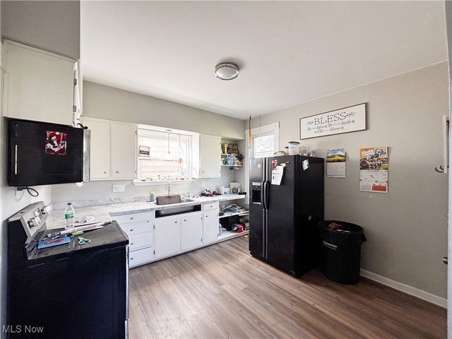 238 E Main Street, Girard, OH 44420