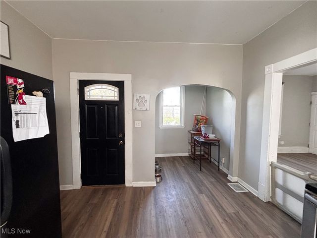 238 E Main Street, Girard, OH 44420