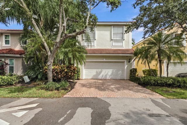 1115 PAPAYA Street, Hollywood, FL 33019