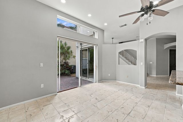 1115 PAPAYA Street, Hollywood, FL 33019