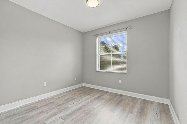 1115 PAPAYA Street, Hollywood, FL 33019