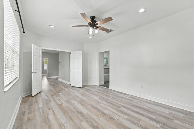1115 PAPAYA Street, Hollywood, FL 33019
