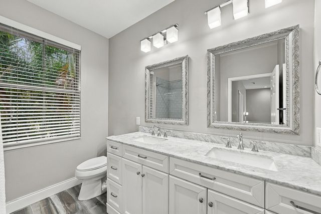 1115 PAPAYA Street, Hollywood, FL 33019