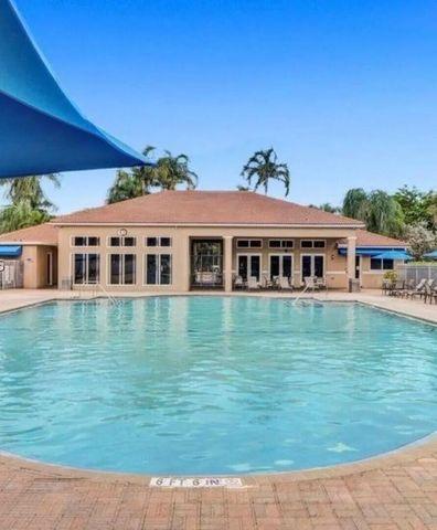 1115 PAPAYA Street, Hollywood, FL 33019