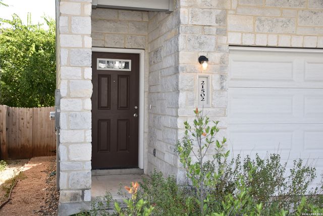 21502 James Charles, San Antonio, TX 78256