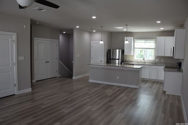 21502 James Charles, San Antonio, TX 78256