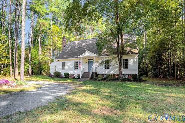 13086 Scotchtown Rd, Beaverdam, VA 23015