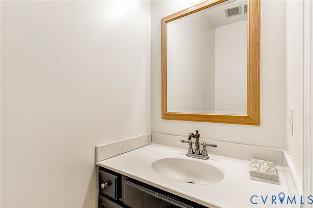 13086 Scotchtown Rd, Beaverdam, VA 23015