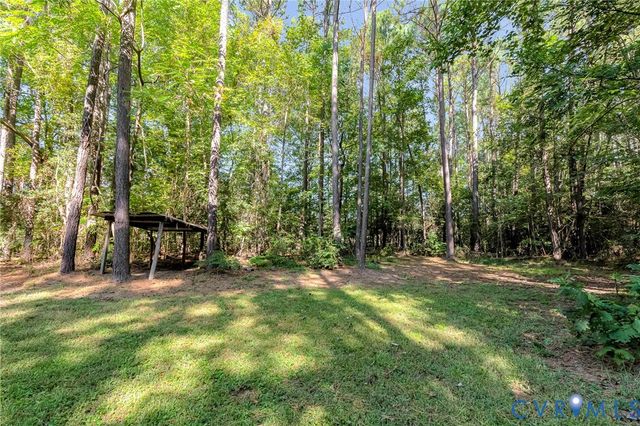 13086 Scotchtown Rd, Beaverdam, VA 23015