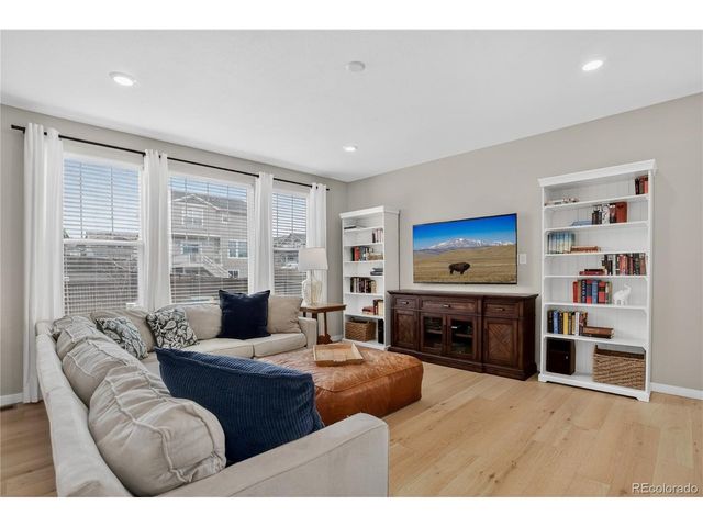 958 Honey Berry Ct, Elizabeth, CO 80107