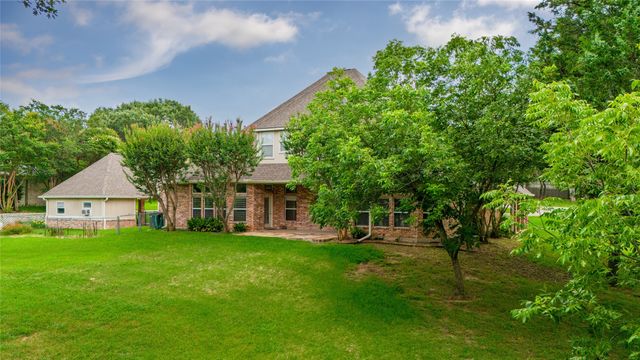 1917 Woodland Hills Lane, Weatherford, TX 76087
