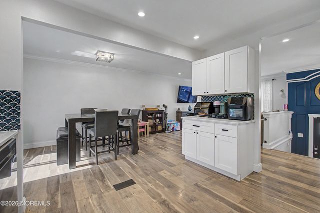 18 Sandal Lane, Willingboro, NJ 08046