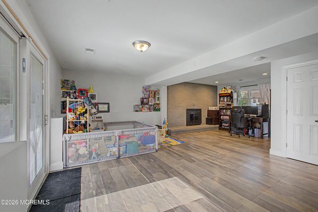 18 Sandal Lane, Willingboro, NJ 08046