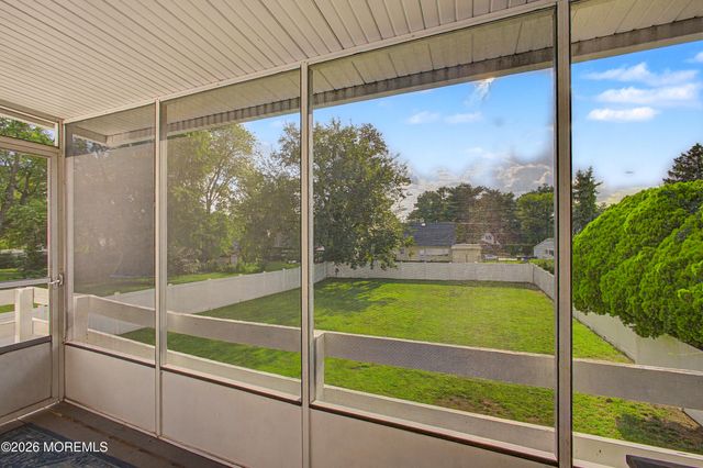 18 Sandal Lane, Willingboro, NJ 08046