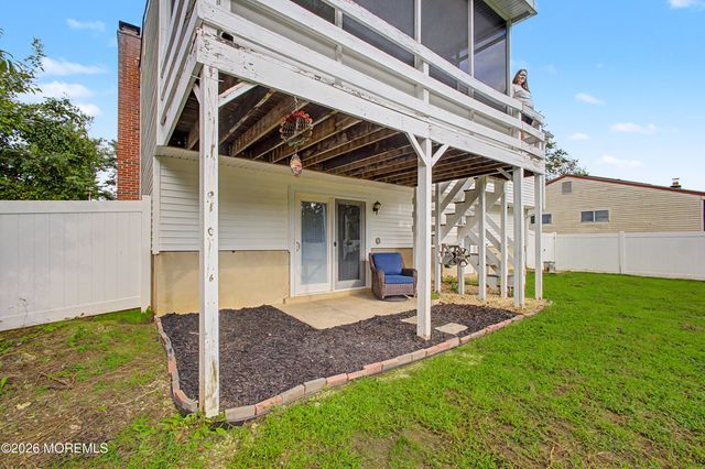 18 Sandal Lane, Willingboro, NJ 08046