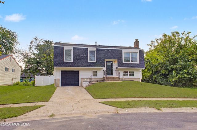 18 Sandal Lane, Willingboro, NJ 08046