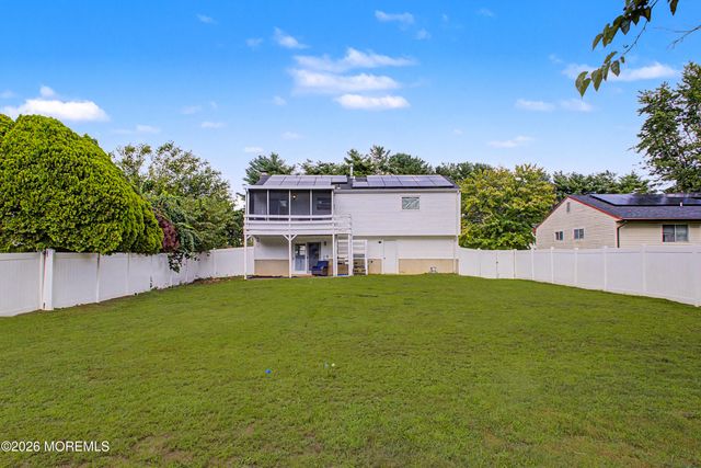 18 Sandal Lane, Willingboro, NJ 08046