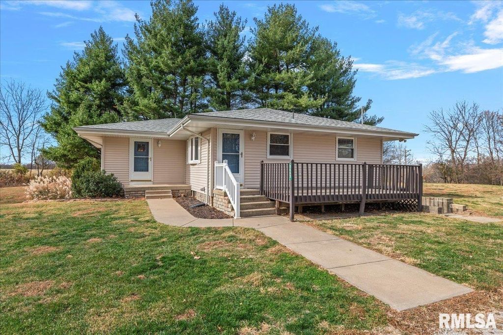 5442 RICHLAND Road, Pleasant Plains, IL 62677