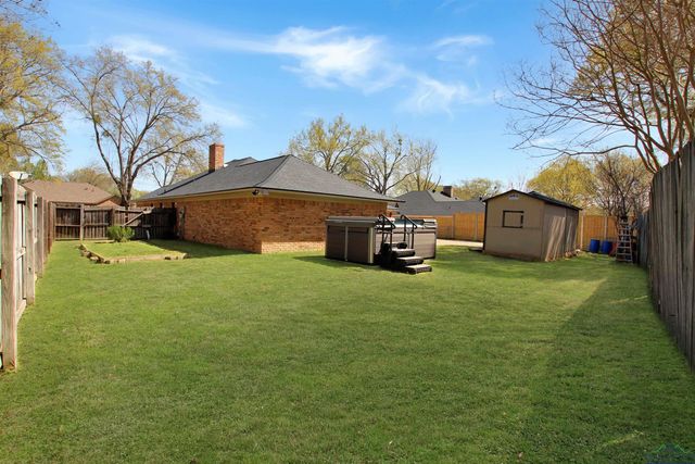 6005 Raleigh Dr, Tyler, TX 75703