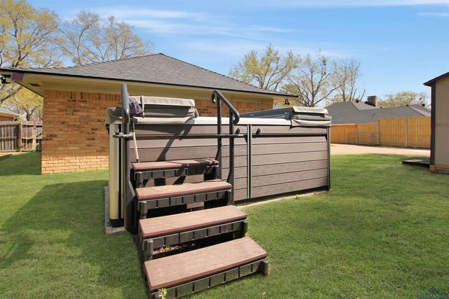 6005 Raleigh Dr, Tyler, TX 75703