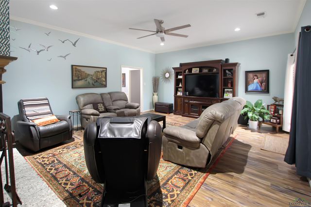 6005 Raleigh Dr, Tyler, TX 75703
