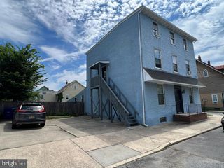 39 BUTTONWOOD ST #B, Mount Holly, NJ 08060